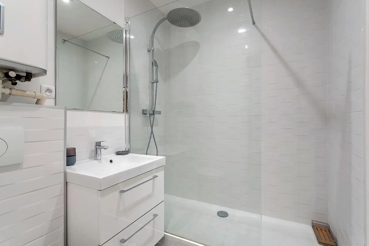 Hamac Suites - Studio Port Du Temple - 2 Pople Lyon 0*,  France